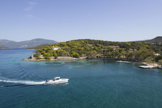 Ilios Private Island Retreat - Yacht