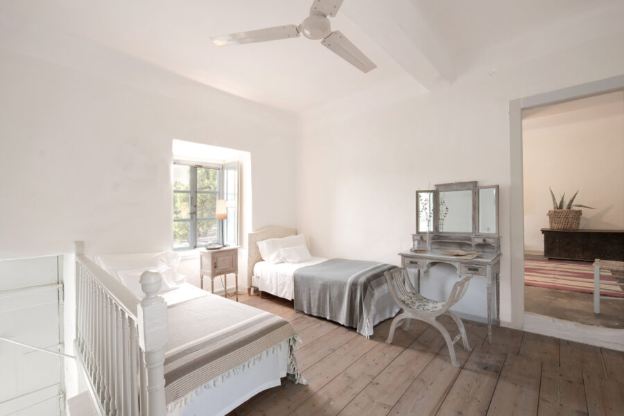 Ilios Private Island Retreat - Ottoman Building Cycladic Court Cottage Room 3