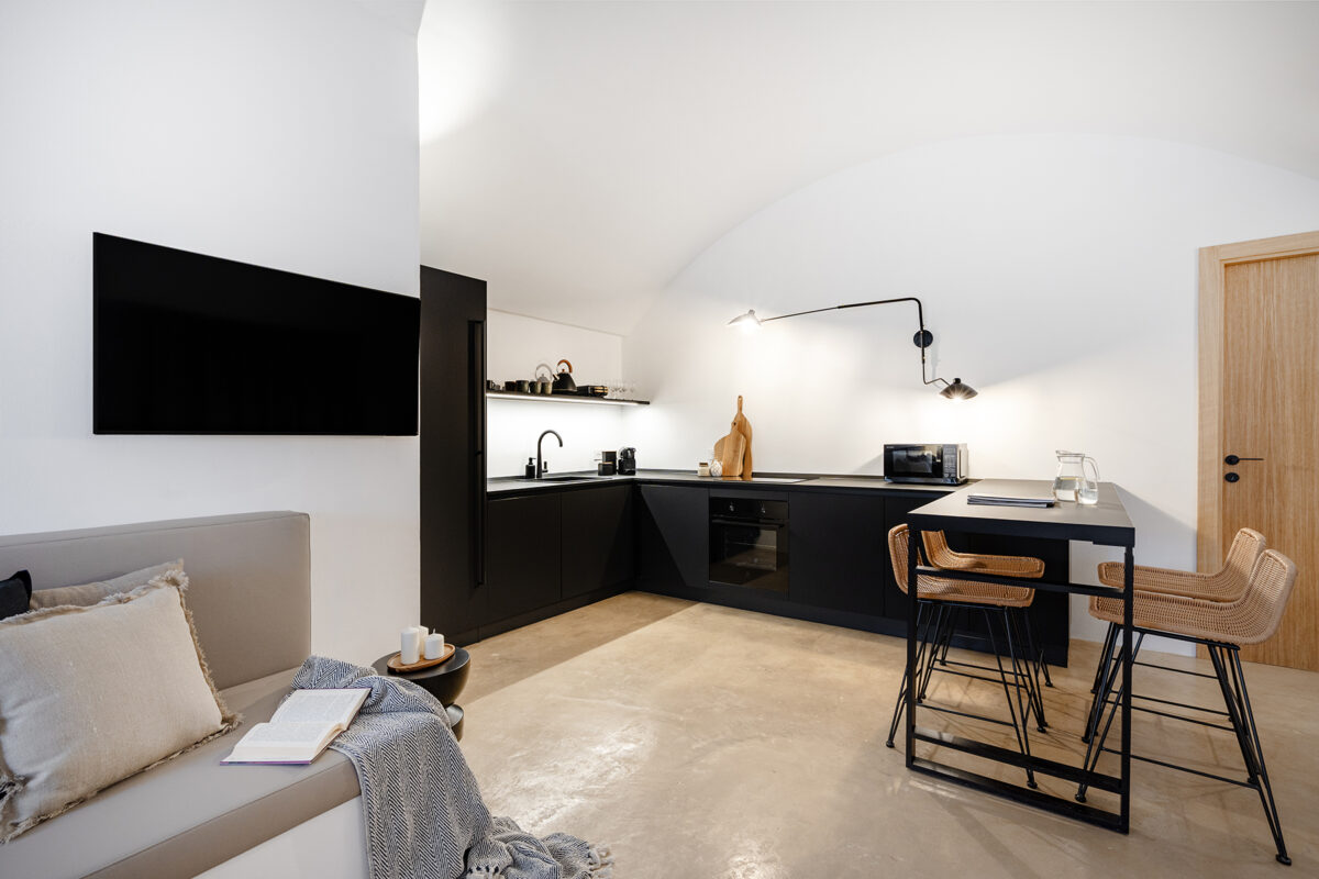 Villa Gaia - Living Room Kitchen