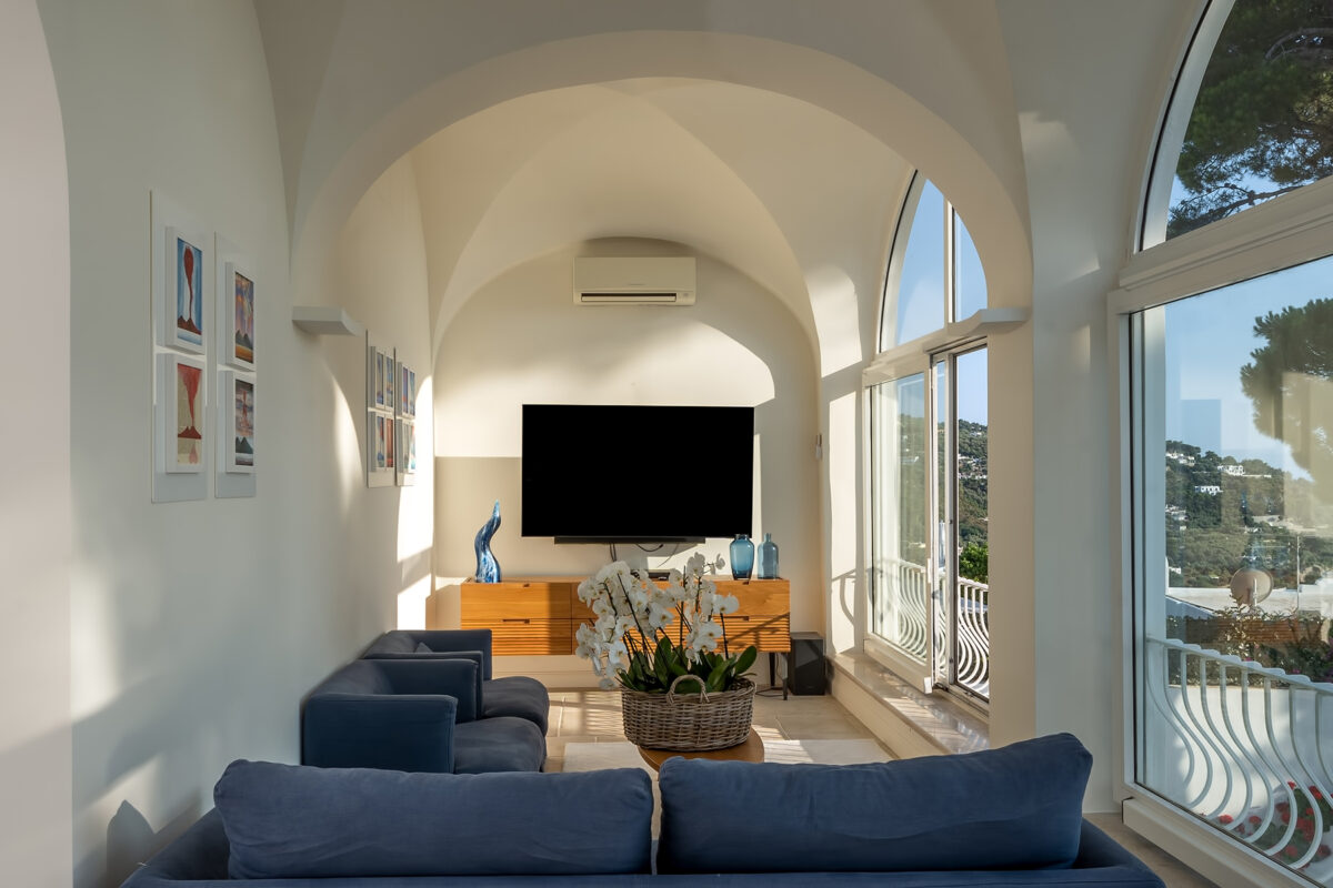 Villa Geranio Capri - TV Room