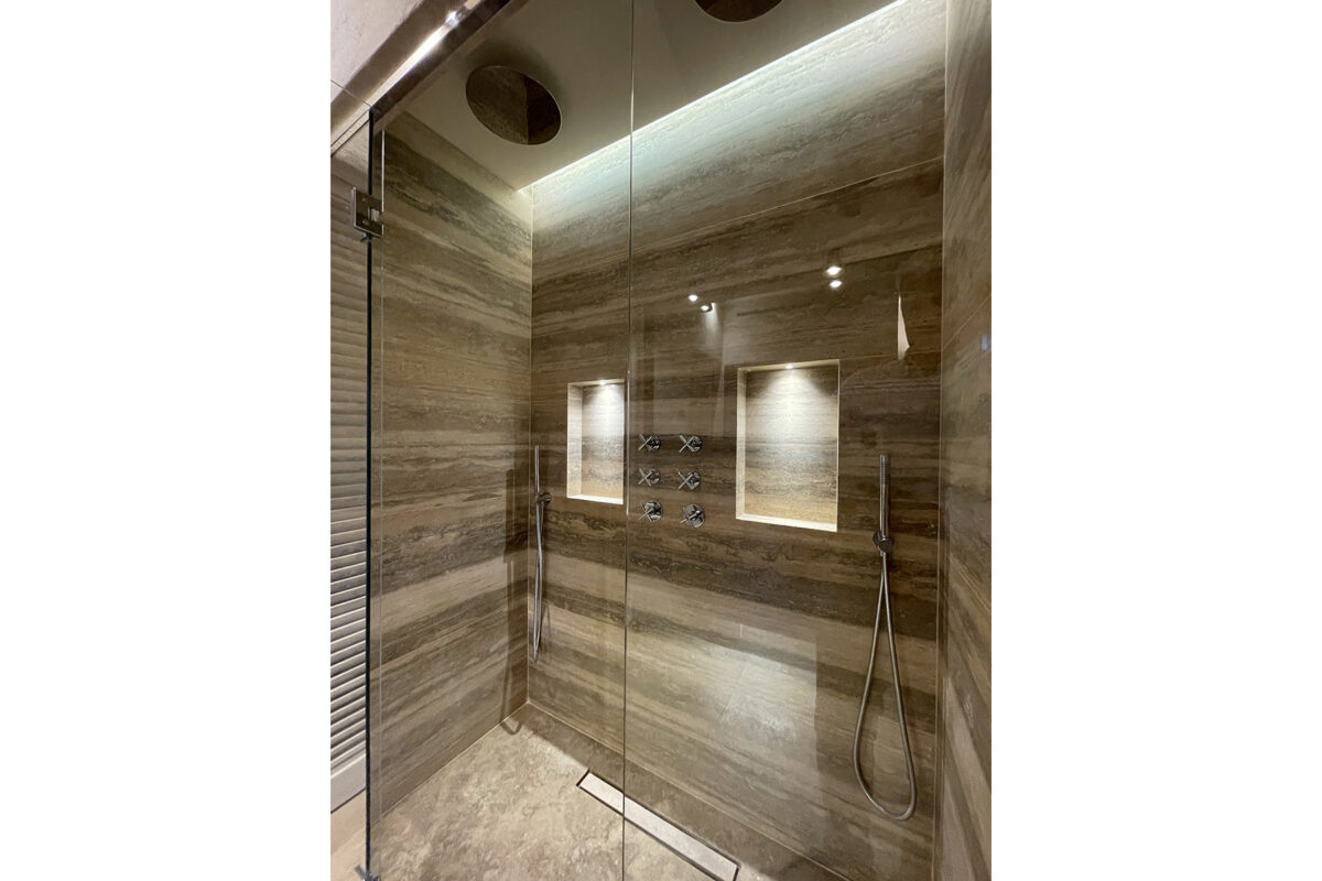 Casale Loggia - Double Bedroom Ensuite Bathroom