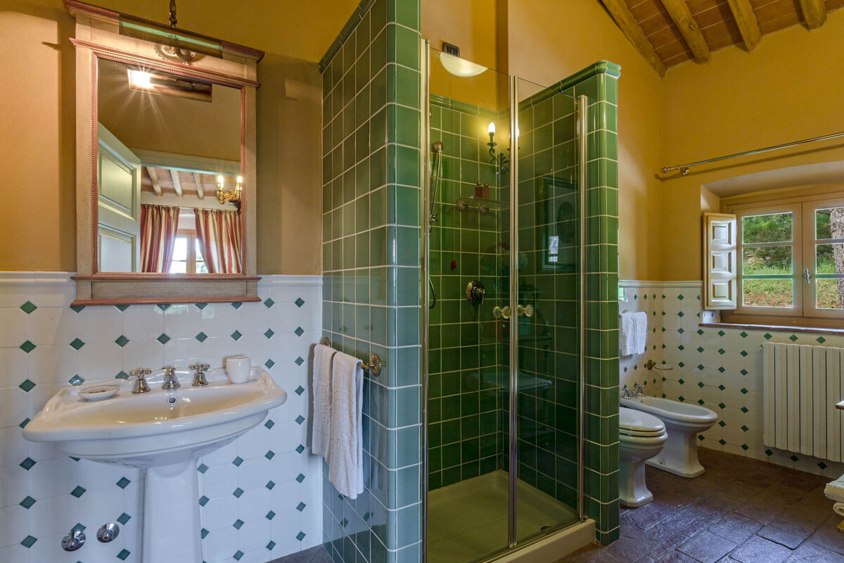 Casale Rosso - Double Bedroom Ensuite Bathroom