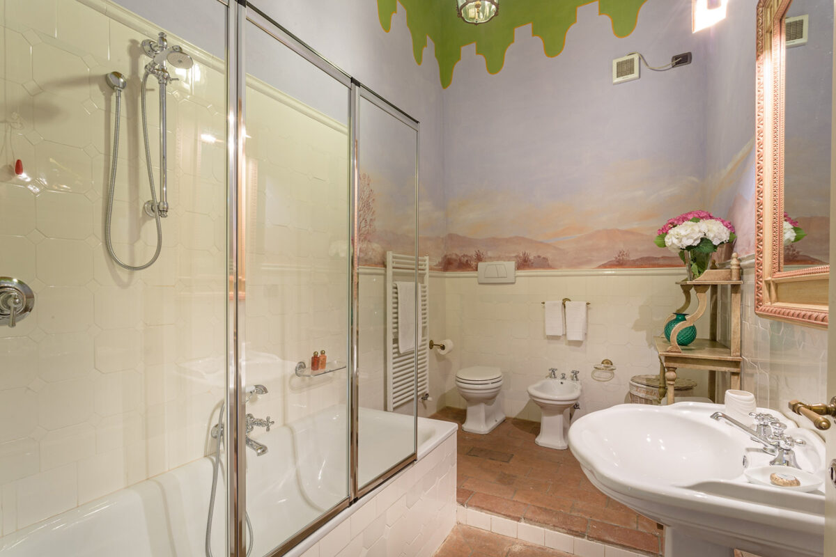 Casale Rosso - Double Bedroom Ensuite Bathroom
