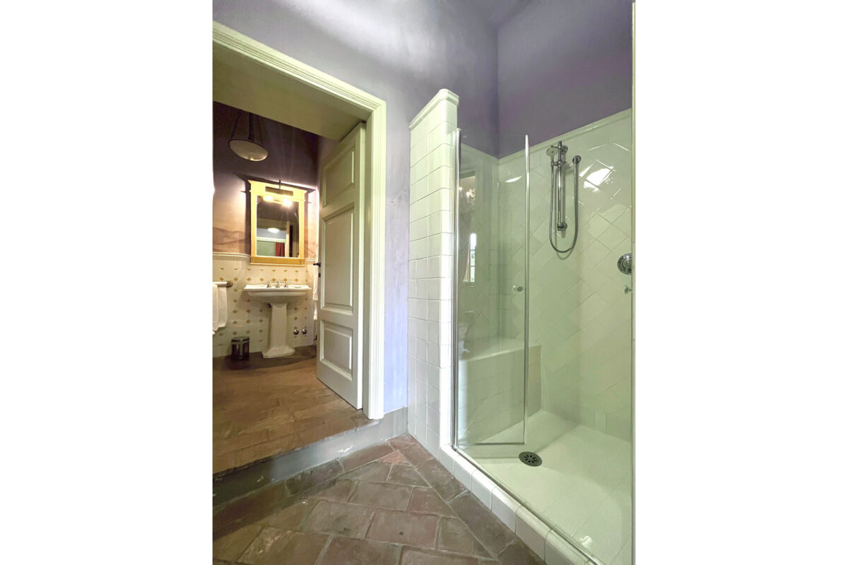 Casale Rosso - Double Bedroom Ensuite Bathroom