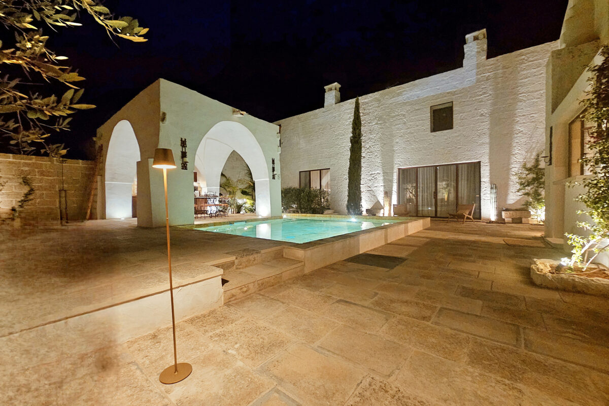 Masseria Fontana - Pool and Alfresco Dining at Night