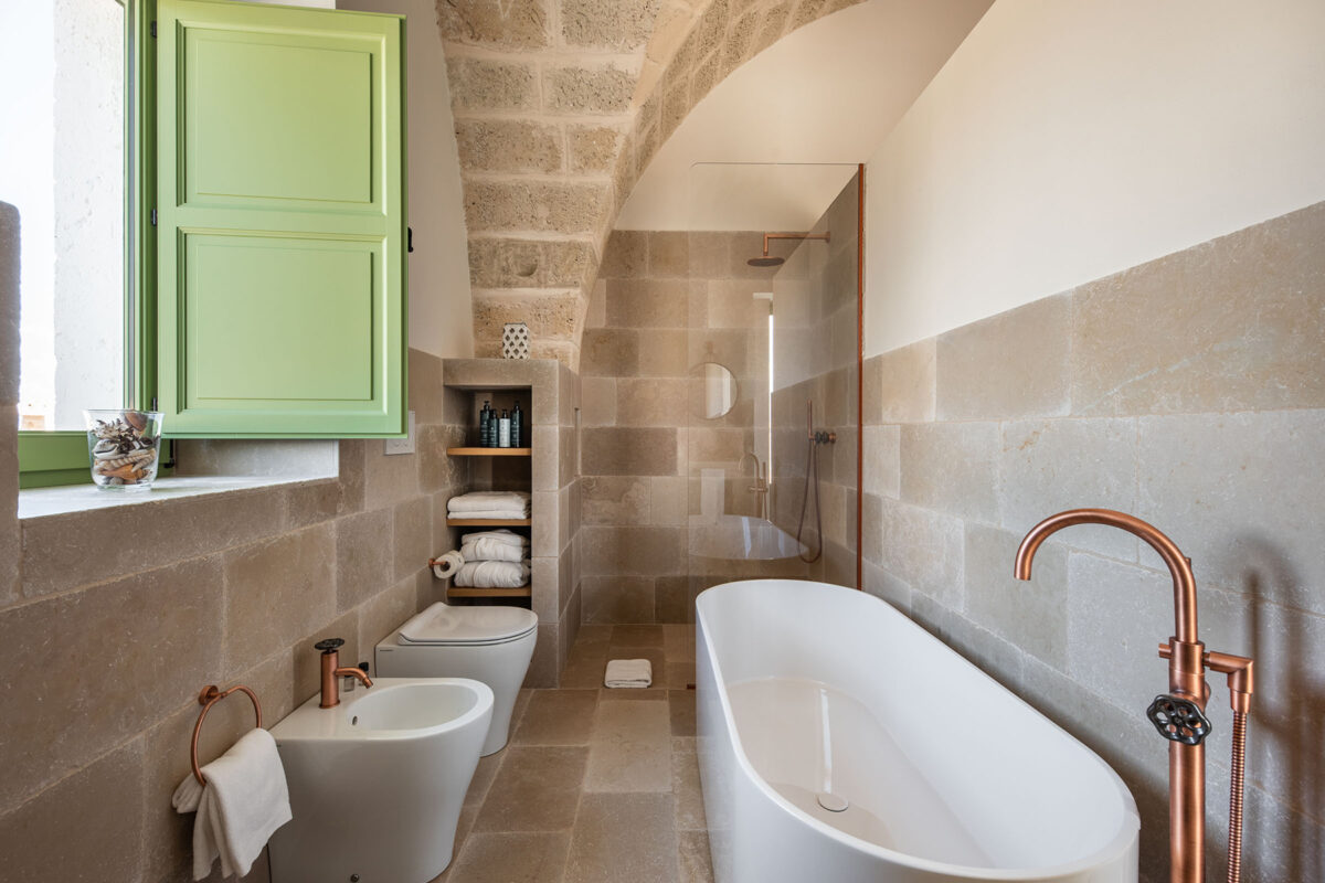 Epoca Savelletri - Double Bedroom - Ensuite Bathroom