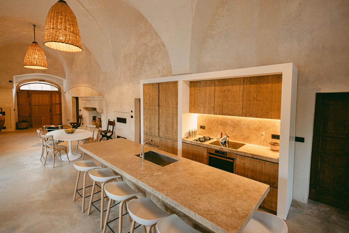 Masseria Fontana - Living Room Dining Area Kitchen