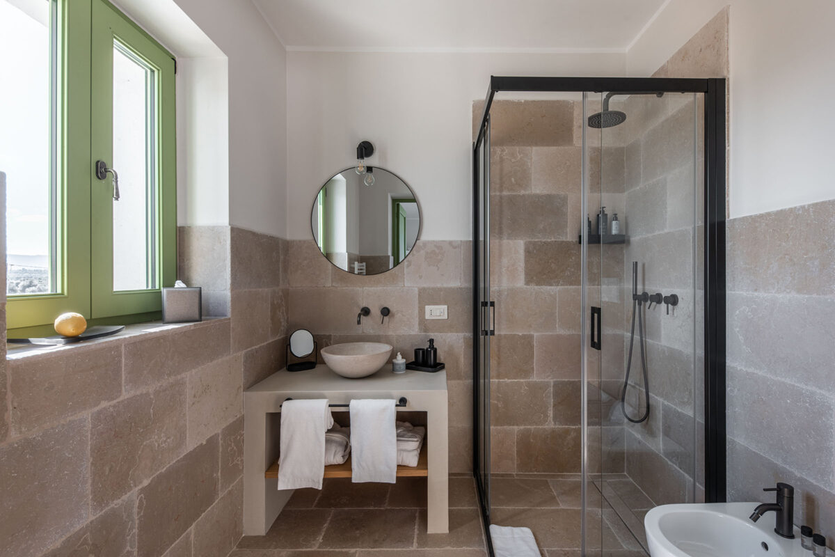 Epoca Savelletri - Double Bedroom Ensuite Bathroom