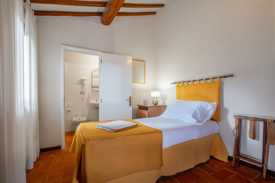 Castello Bonaparte - Tower Palace - The Minstrel Bedroom