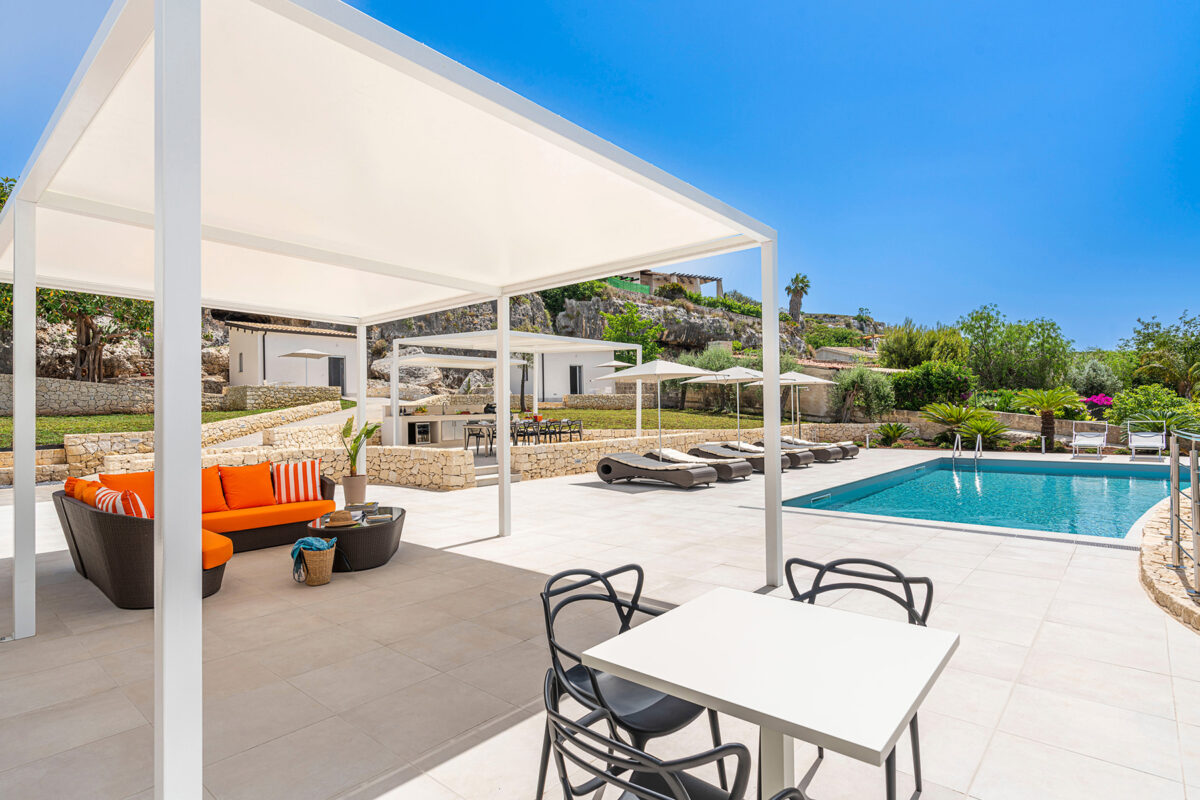 Villa Capo Murro - Terrace - Sitting Area - Pool - Alfresco Dini