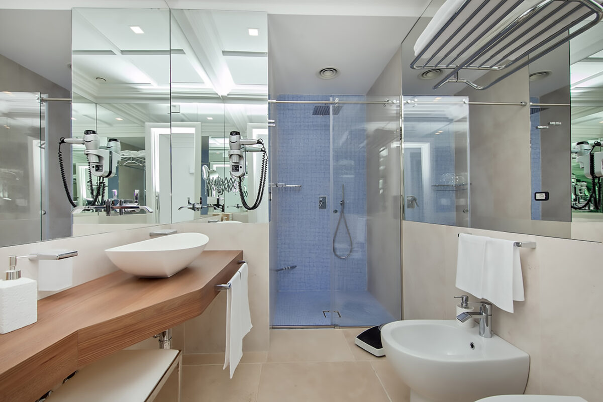 Villa Amerigo - Ensuite Bathroom