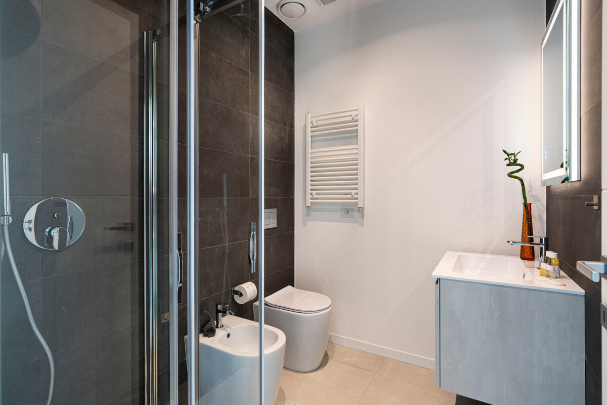 Villa Capo Murro - Double Bedroom Ensuite Bathroom