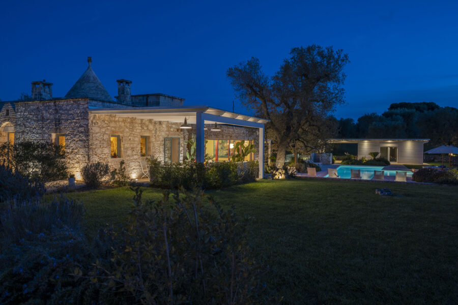 Ostuni Art - Exterior at Night