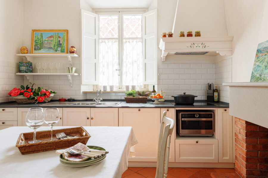 Villa Vorno - Guest House - Kitchen
