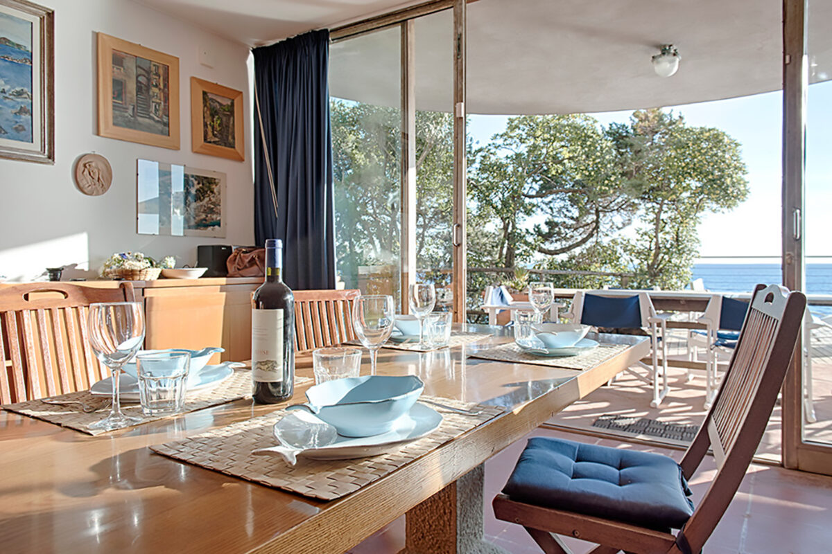 Villa Rosignano Sea Front - Dining Room