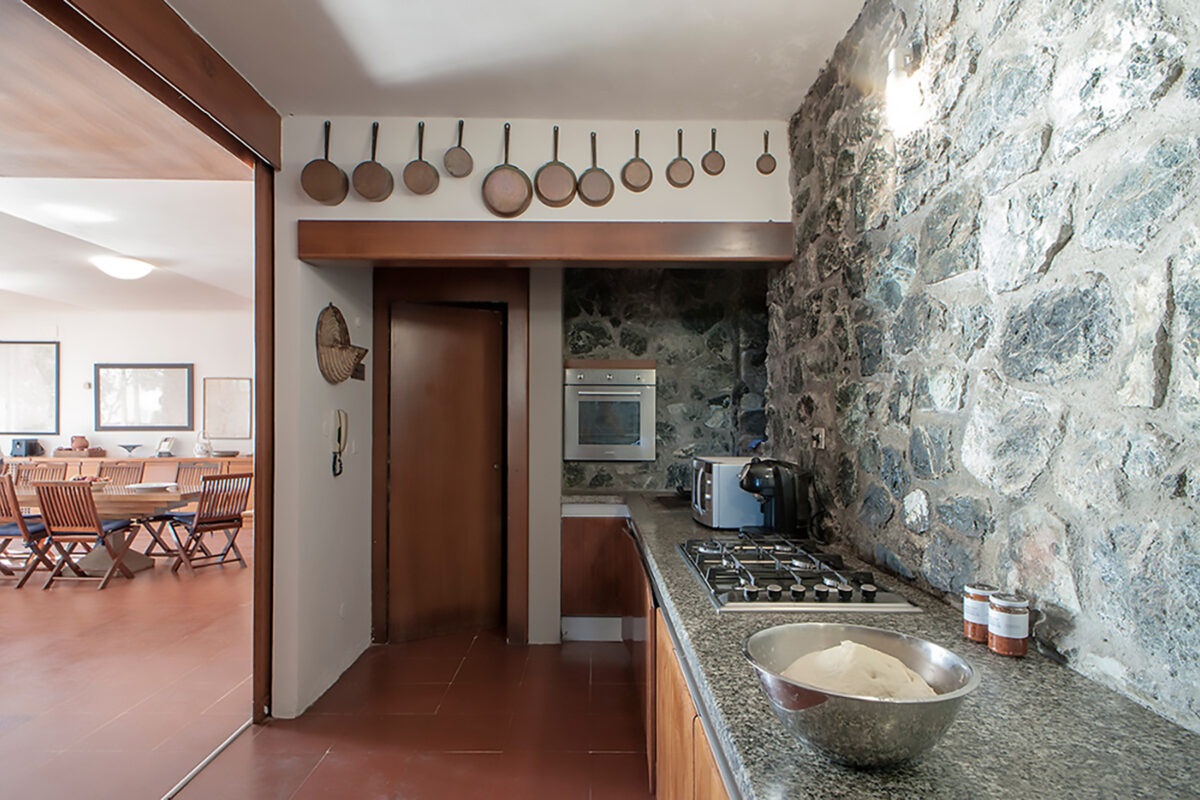 Villa Rosignano Sea Front - Kitchen
