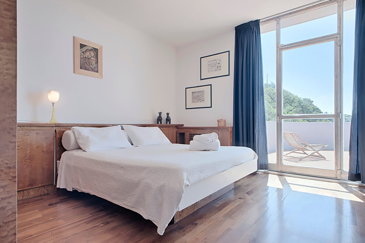 Villa Rosignano Sea Front - Double Bedroom