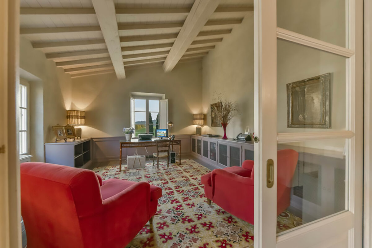 Castel di Pietra - Sitting Room